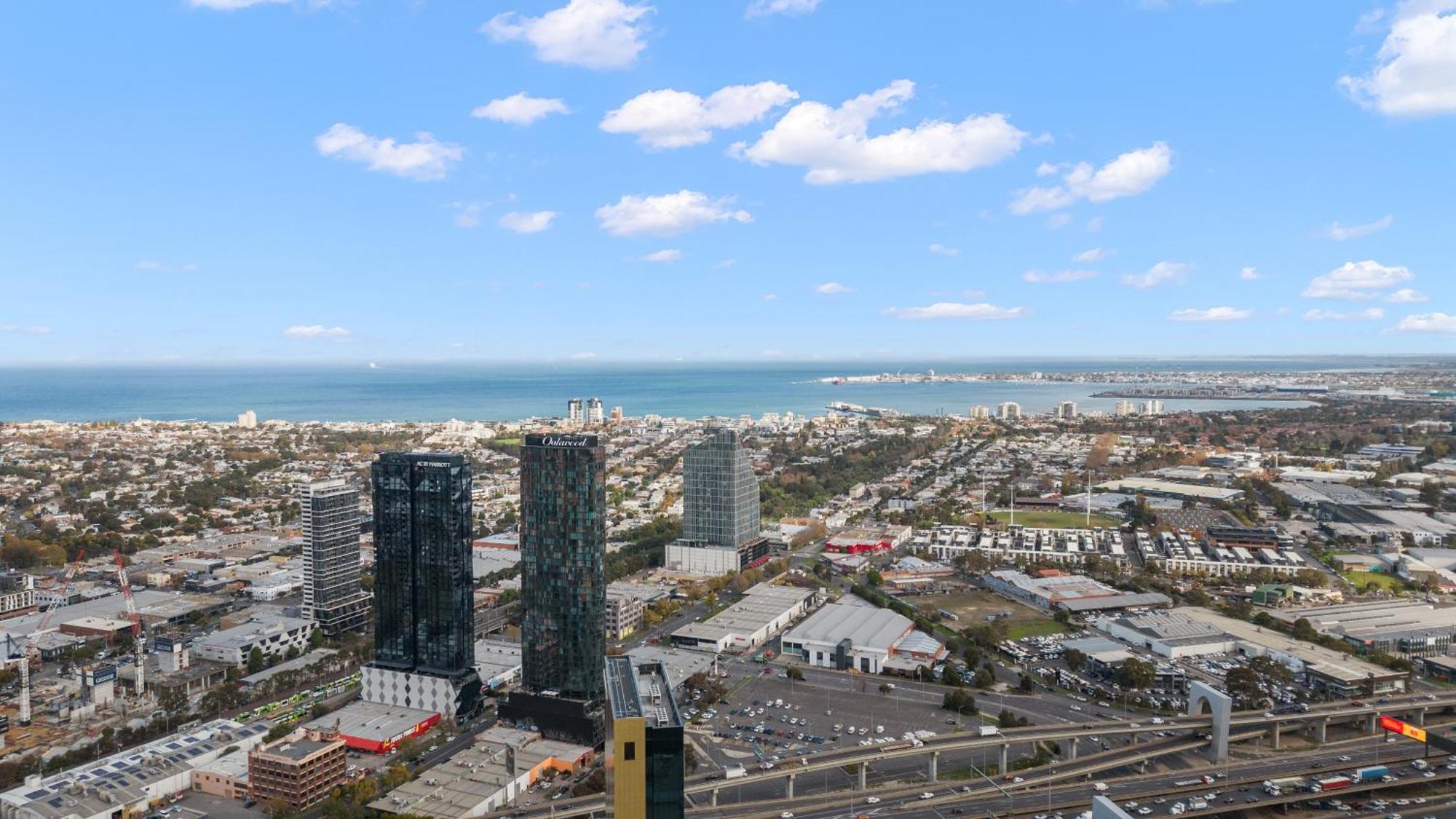 Resort Style Living Yarra Wharf Мельбурн Экстерьер фото